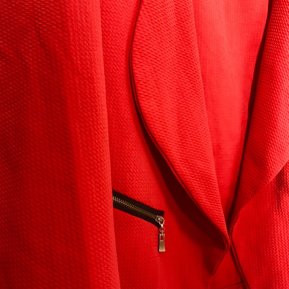 Red overwear<3 - Picture 2 of 2